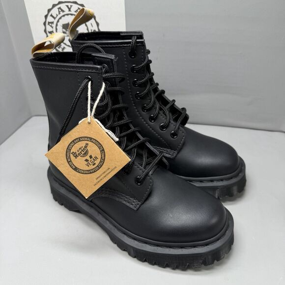 Dr. Martens MONO Leather Doc 27032 BLACK SMOOTH UNISEX Men Sz 4 Women Sz 5 NEW